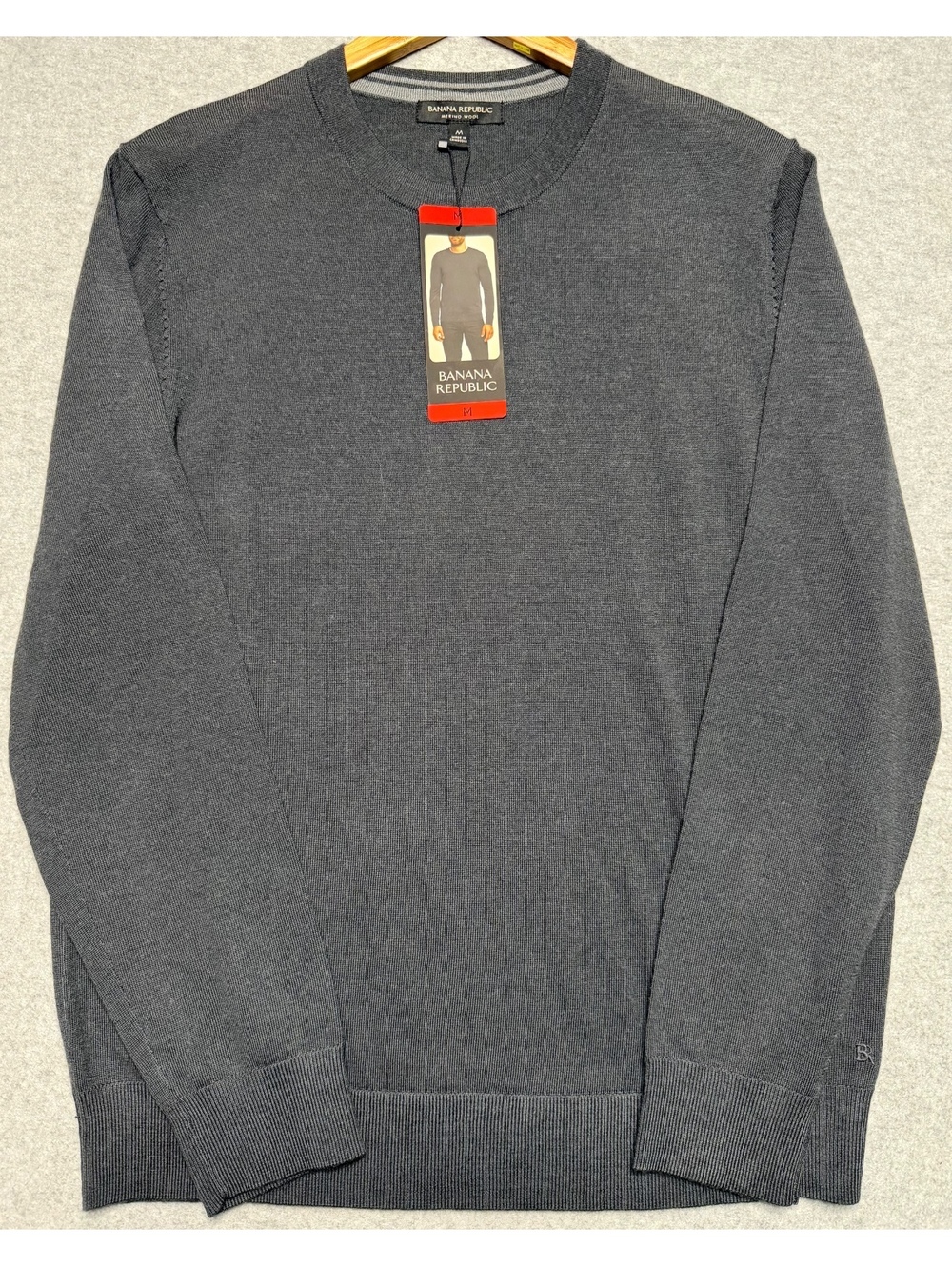 Banana Republic Men’s M 100% Merino Wool Crewneck Sweater NWT Charcoal Gray